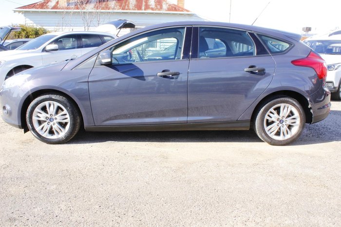 2012 Ford Focus Ambiente LW Midnight Sky