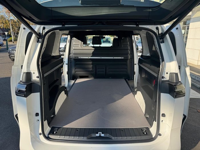 2025 Volkswagen ID. Buzz Cargo BEV550