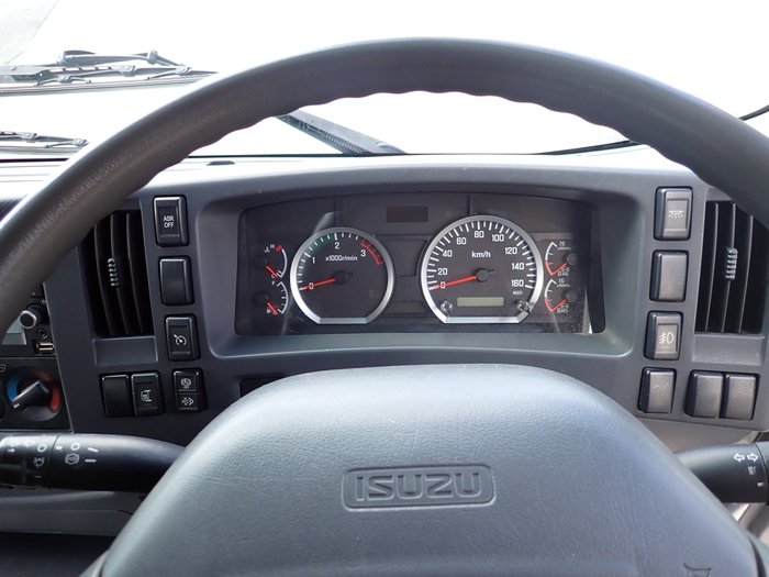 2014 ISUZU FSR 700 WHITE