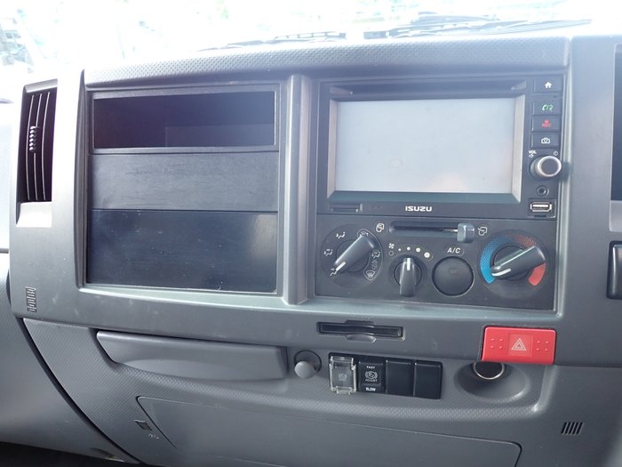 2014 ISUZU FSR 700 WHITE