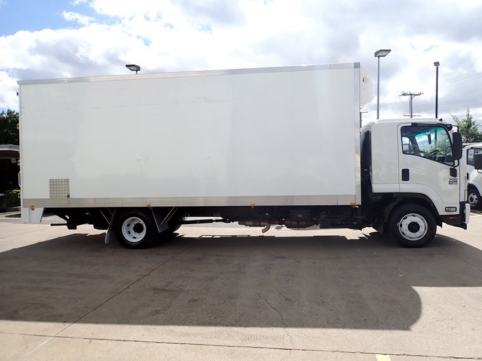 2014 ISUZU FSR 700 WHITE