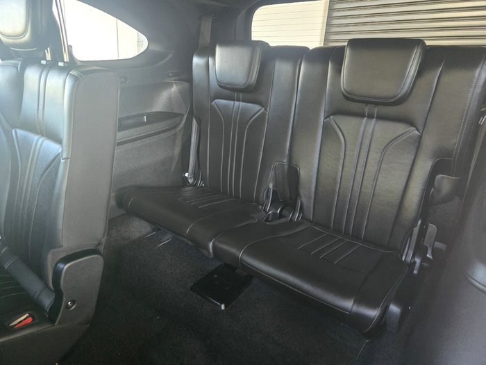 2025 Isuzu MU-X LS-T