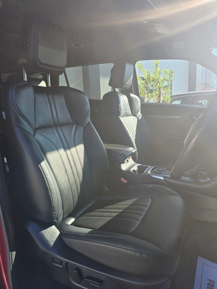 2025 Isuzu MU-X LS-T