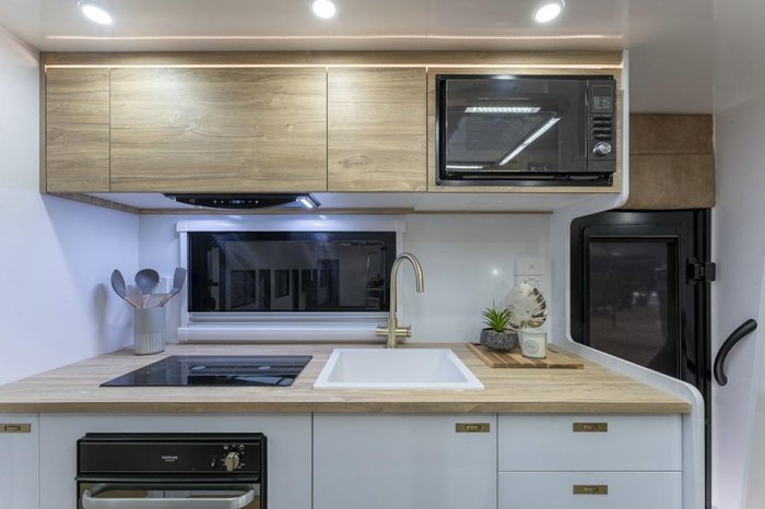 2025 Lotus Caravans Offgrid 23'6T 23'6T