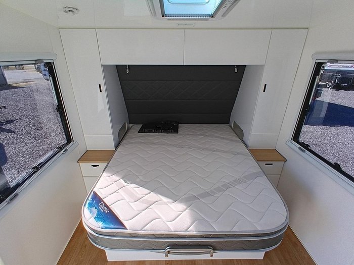 2023 Red Centre Newell Plus 226 Family Van Twin Bunk Type A
