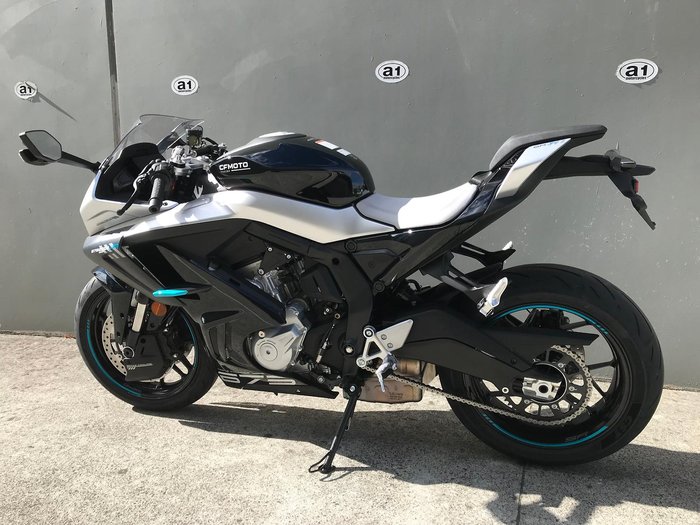 2025 CFMOTO 675SR-R