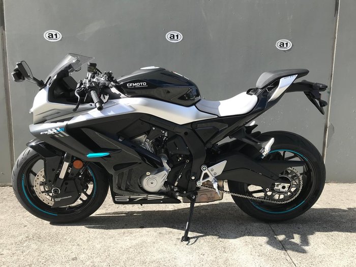 2025 CFMOTO 675SR-R