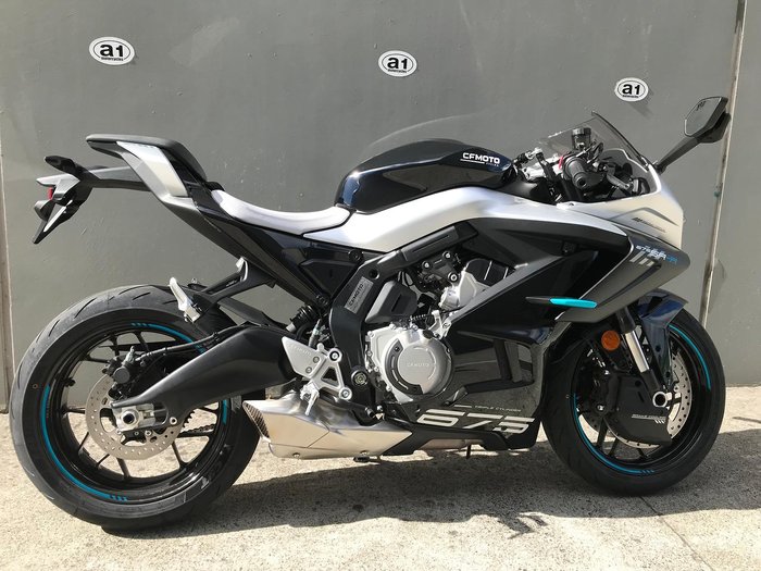 2025 CFMOTO 675SR-R 