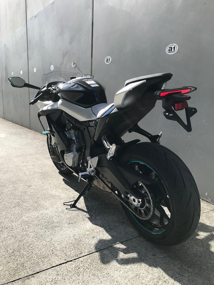 2025 CFMOTO 675SR-R
