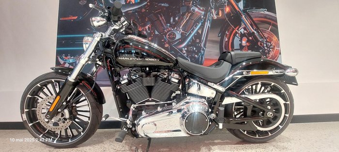 2025 Harley-Davidson Breakout 117 (FXBR) Softail Black