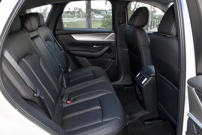 2025 Mazda CX-60 D50e Evolve