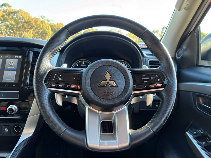 2024 Mitsubishi Pajero Sport GLS