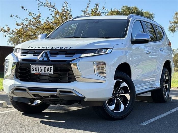 2024 Mitsubishi Pajero Sport GLS