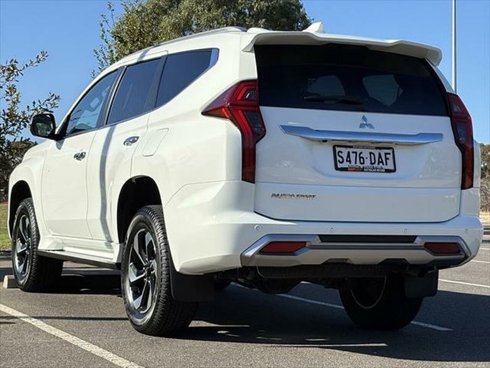 2024 Mitsubishi Pajero Sport GLS
