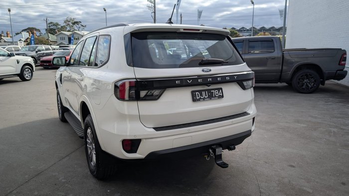 2024 Ford Everest Ambiente