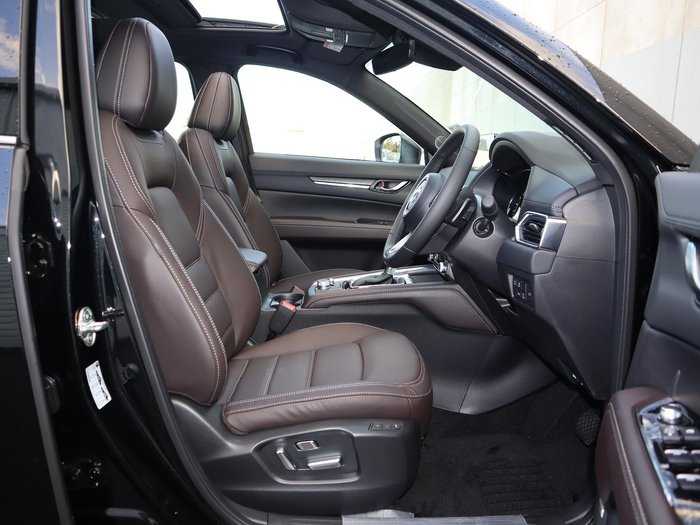 2025 Mazda CX-5 G25 Akera