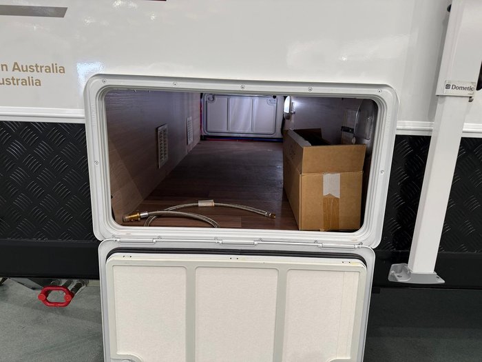 2017 Avida Emerald Cv6634qb Multi Terrain