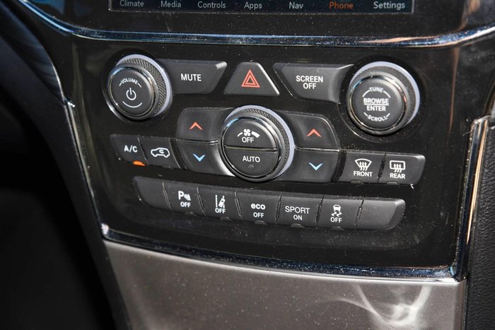 2021 Jeep Grand Cherokee Night Eagle