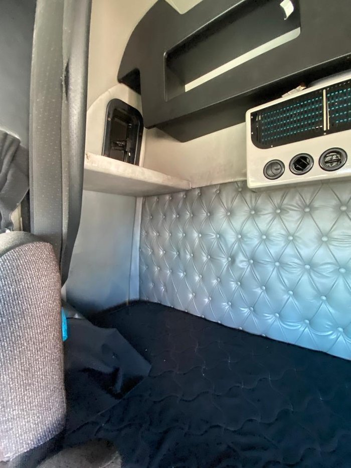2017 Western Star 5800 Series White