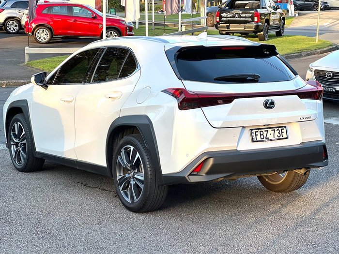 2023 Lexus UX 200 Luxury
