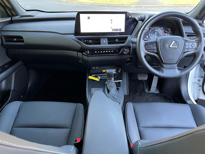2023 Lexus UX 200 Luxury