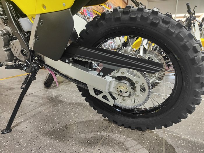 2025 SUZUKI DR-Z400E DUAL PURPOSE YELLOW