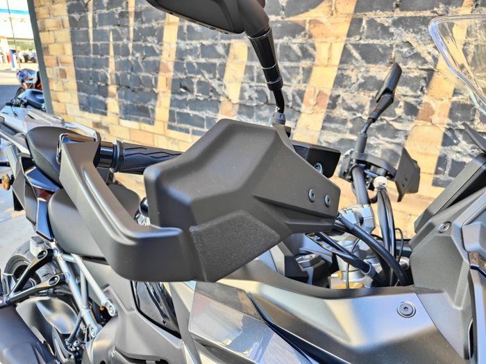 2025 SUZUKI GSX-S1000GX ROAD BLACK