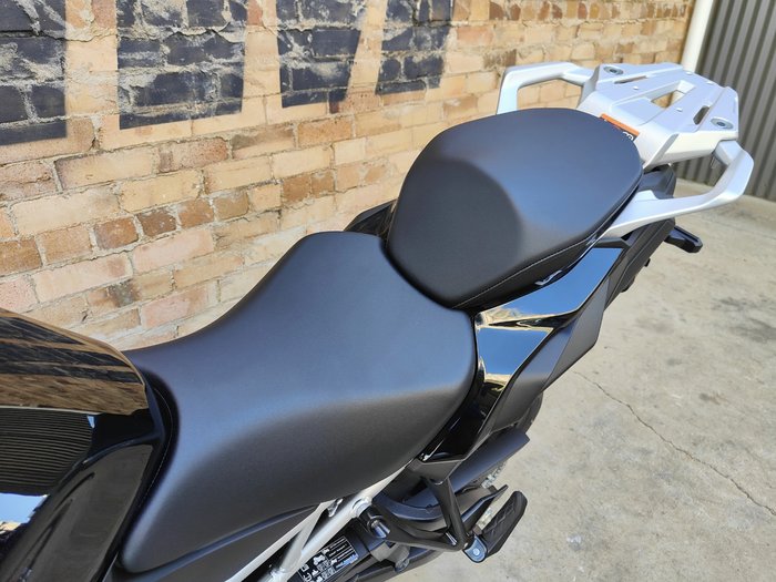 2025 SUZUKI GSX-S1000GX ROAD BLACK