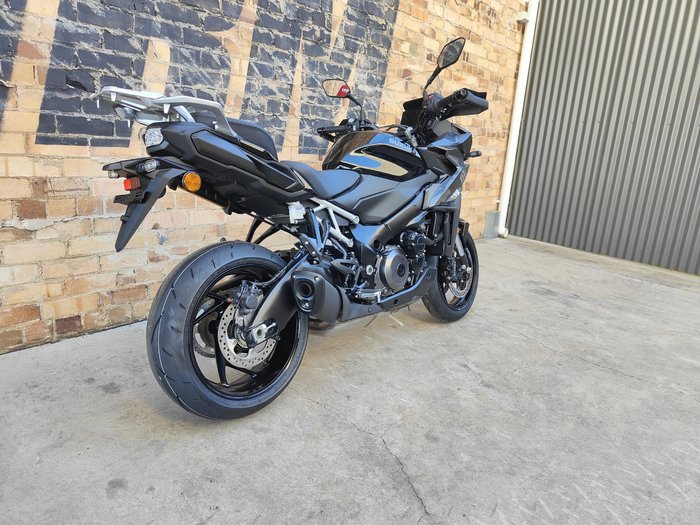 2025 SUZUKI GSX-S1000GX ROAD BLACK