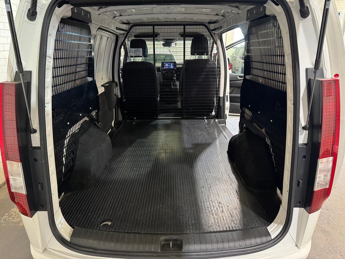 2022 Hyundai STARIA LOAD US4.V1 MY22 Creamy White