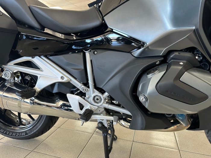 2024 BMW R 1250 RT Triple Black R 1250 Black