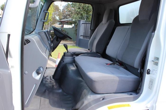 2021 Isuzu N Series NNR 45-150 Vanpack WHITE