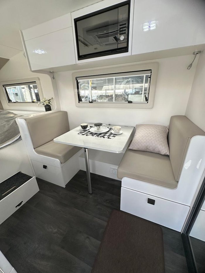 2024 JB Caravans Gator Hybrid 16* Full Offroad Rd