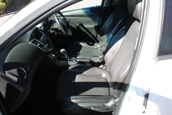 2015 Holden Cruze SRi JH Series II MY15 Heron White
