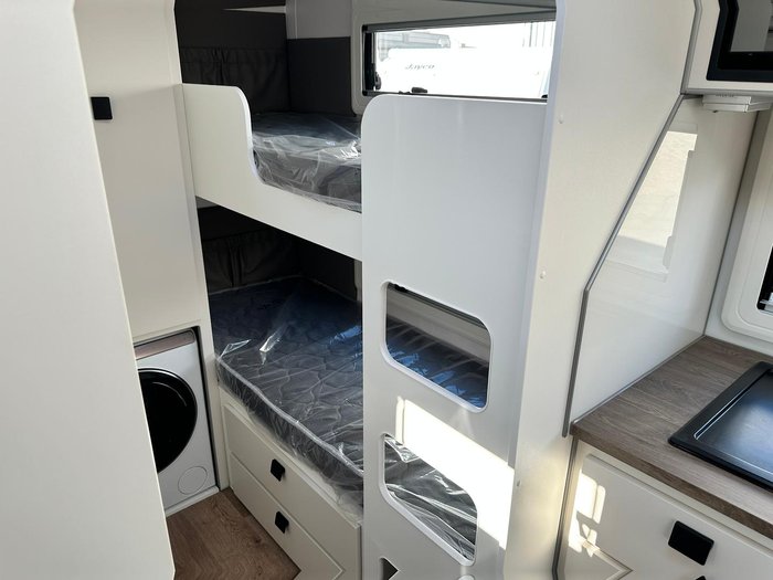 2025 JB Caravans Dirt Road Xtreme 22' Family Bunk