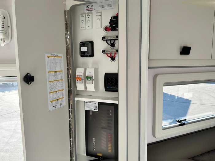 2025 JB Caravans 22' Dirt Road Xtreme Bunk