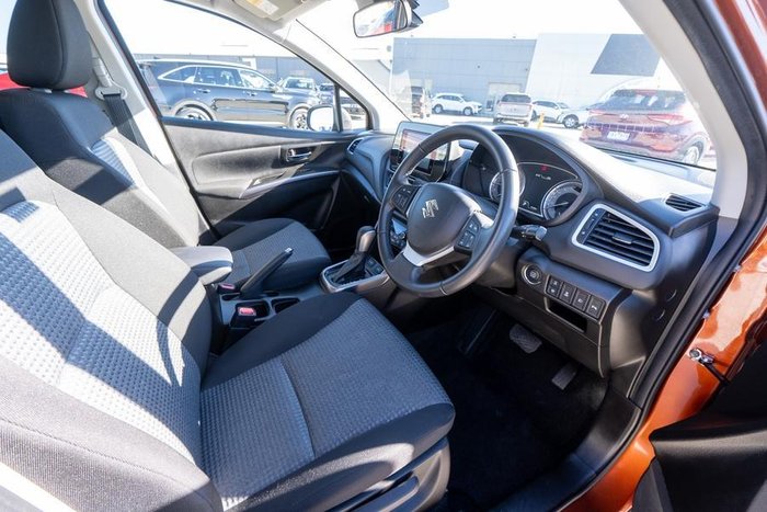 2023 Suzuki S-Cross GL+