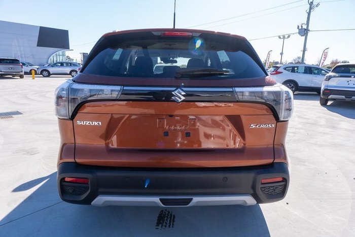 2023 Suzuki S-Cross GL+