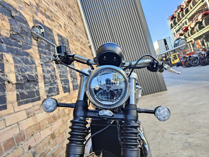 2025 TRIUMPH BONNEVILLE SPEEDMASTER ROAD BLUE