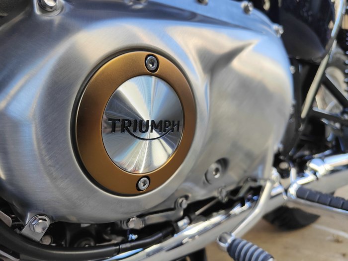 2025 TRIUMPH BONNEVILLE T120 ROAD JET BLACK