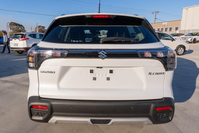 2023 Suzuki S-Cross GL+