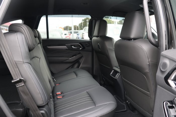 2025 Isuzu MU-X LS-T
