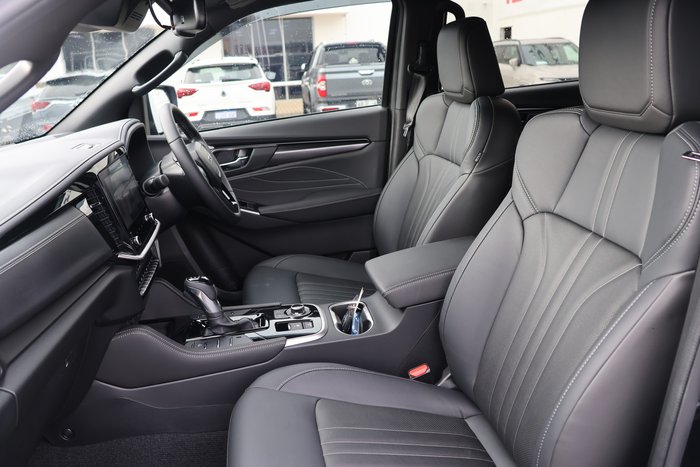 2025 Isuzu MU-X LS-T