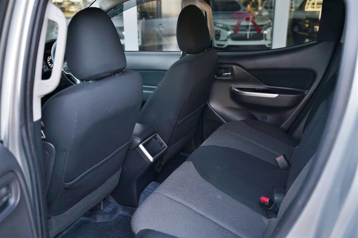 2022 MITSUBISHI TRITON MITSUBISHI MR  GLS 2.4L D 6A/T 4X4 DC PU