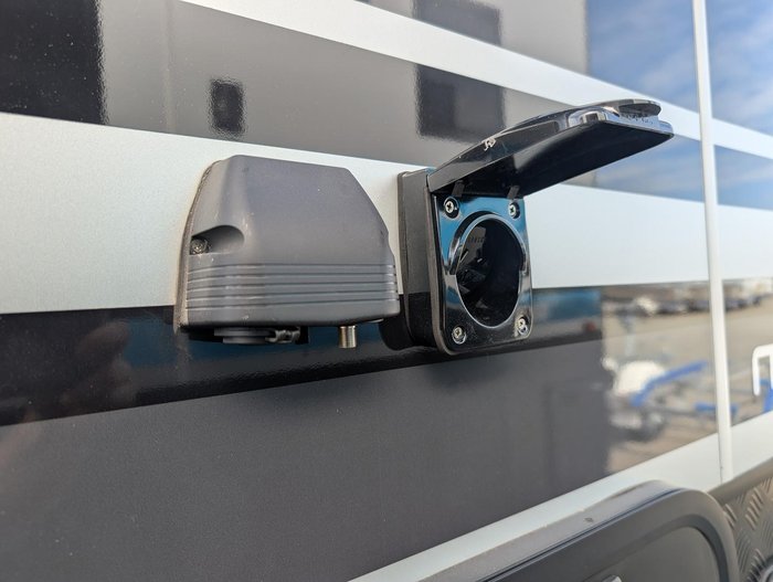 2025 Millard Mflow 21Ft6 Cd L-Lounge Double Bunks