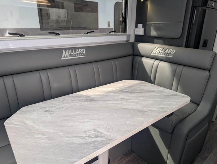 2025 Millard Mflow 21Ft6 Cd L-Lounge Double Bunks