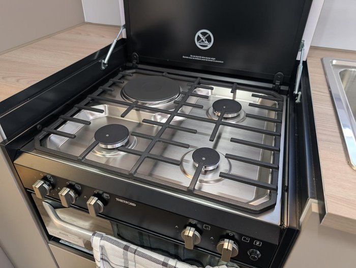 2025 Millard Mflow 17Ft6 Cd L-Lounge