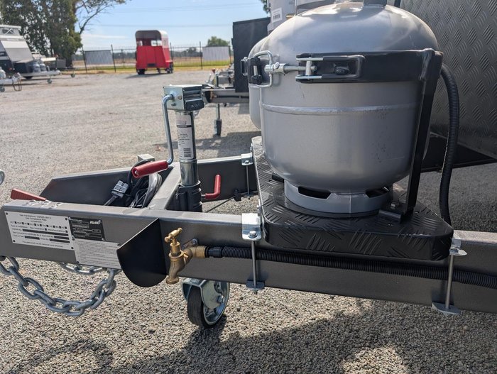 2025 Millard Mflow 17Ft6 Cd L-Lounge