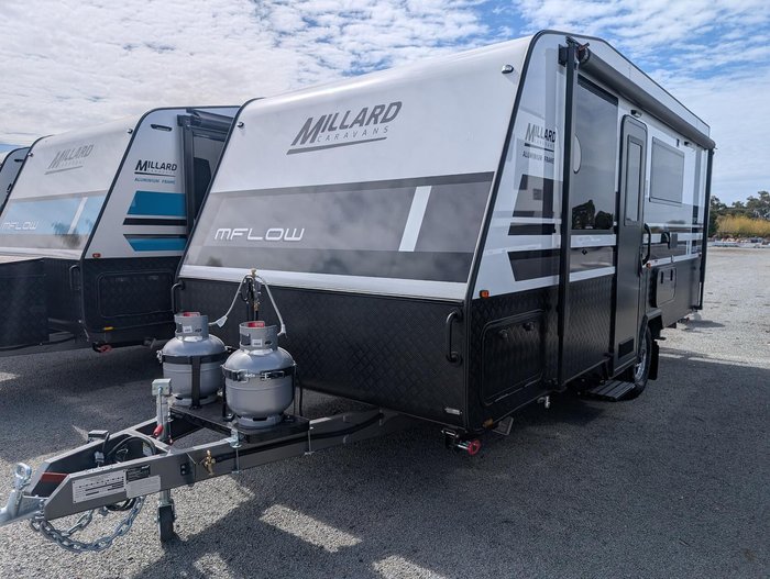 2025 Millard Mflow 17Ft6 Cd L-Lounge