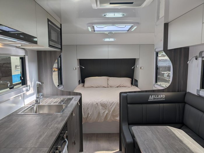 2025 Millard Mflow 19Ft11 Rd Dinette